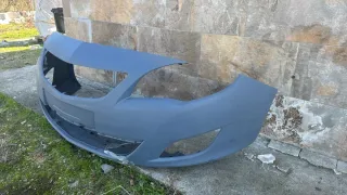 Parachoques delantero Opel Astra J