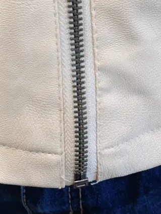 Chaqueta polipiel beige