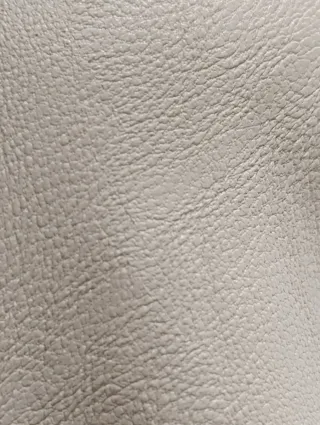 Chaqueta polipiel beige