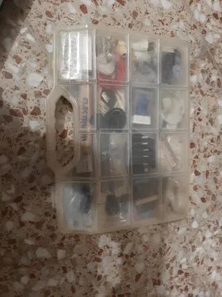 Caja piezas electrónica y electricidad