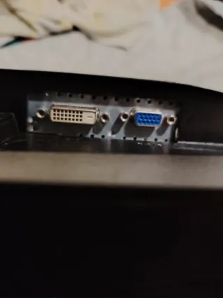 Tris di monitor varie forme