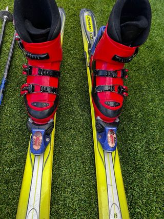 Pack Esquí Rossignol y Casco Quechua