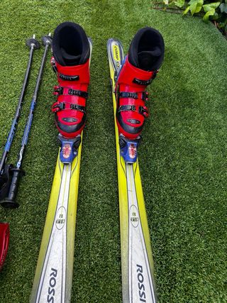 Pack Esquí Rossignol y Casco Quechua