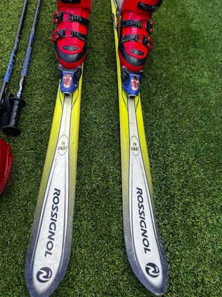 Pack Esquí Rossignol y Casco Quechua