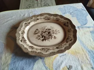 Fuente Centenaria Floral Medidas 43 cm largo ,anch