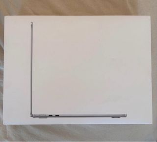 MacBook Air M2 2024 Gris plata