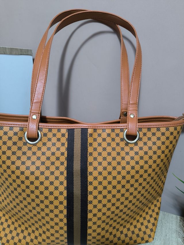 Bolso shopper grande estampado marrón + Regalo