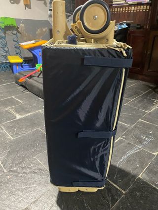 Trona y cuna de viaje