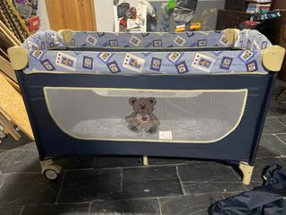 Trona y cuna de viaje