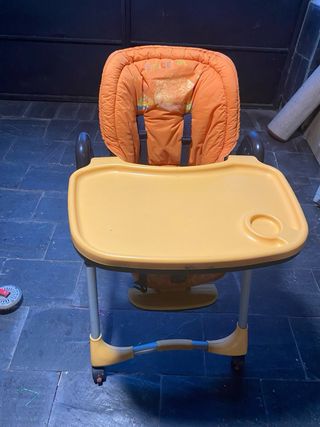 Trona y cuna de viaje