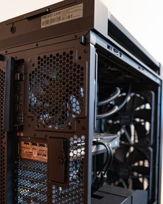 PC NUEVO – Ryzen 9 9950X3D · RTX 5070 · 32GB DDR5