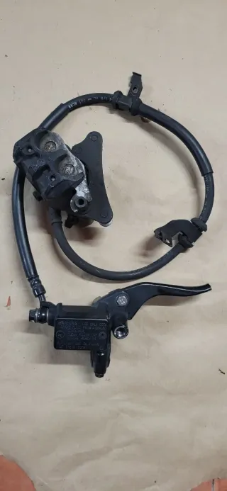 Bomba y Pinza Freno Honda CBF 250