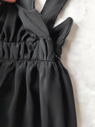 Vestido negro halter