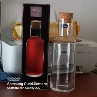 Bottiglia in vetro con tappo in sughero