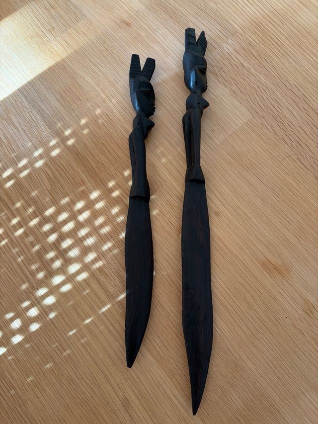 Antichi Aprilettere in Legno Intagliato