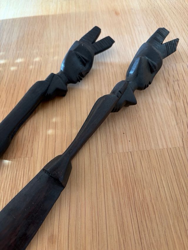 Antichi Aprilettere in Legno Intagliato