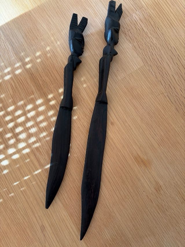 Antichi Aprilettere in Legno Intagliato