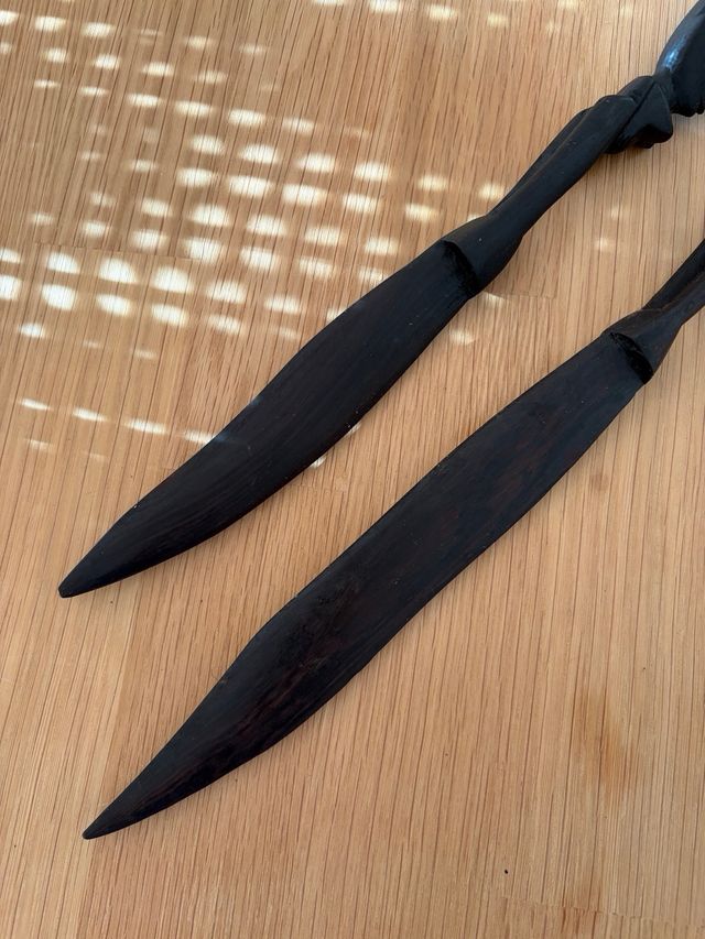 Antichi Aprilettere in Legno Intagliato