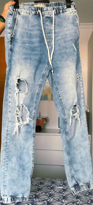 Vaqueros desgastados para chico