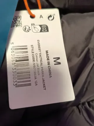 Chaqueta Superdry Everest Talla M. Nueva