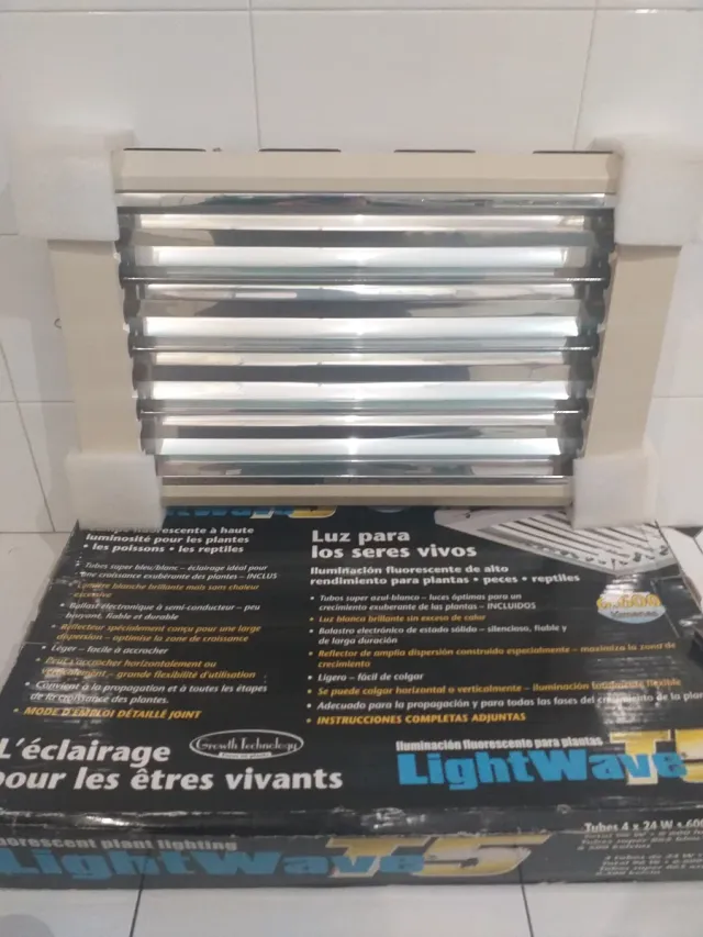 Tecnologia de Crescimento de Luz Fluorescente T5