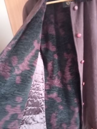 Abrigo mujer color vino