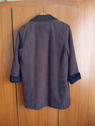 Abrigo mujer color vino