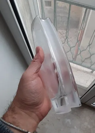 Vaso in vetro satinato con decorazione