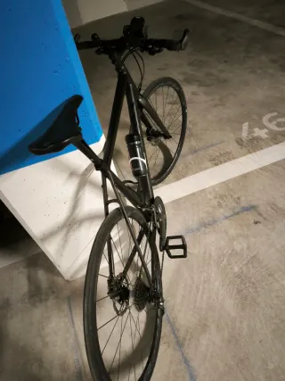 Bicicleta de carretera Canyon Negra