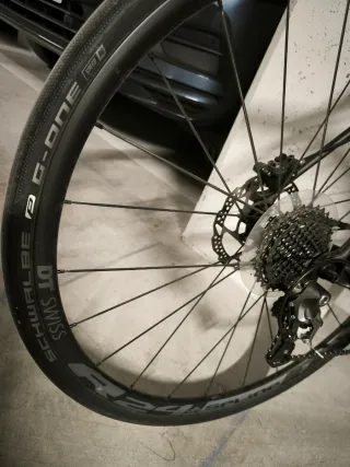 Bicicleta de carretera Canyon Negra