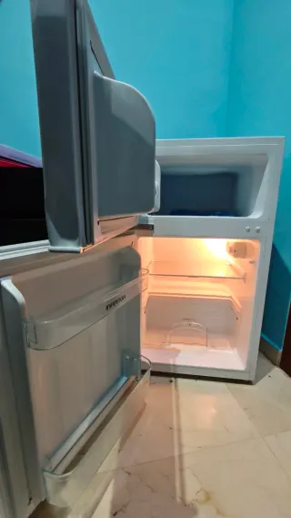 Mini Frigorífico Doble Puerta (Combi) Infiniton