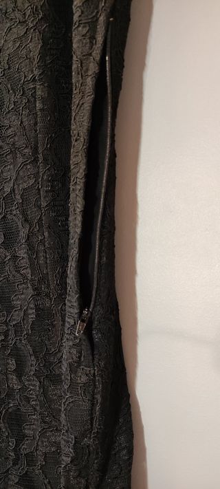 Vestido largo de encaje negro