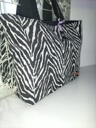 Bolso Tote Mi&Lu Cebra