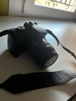 Cámara Canon EOS 400D Negra
