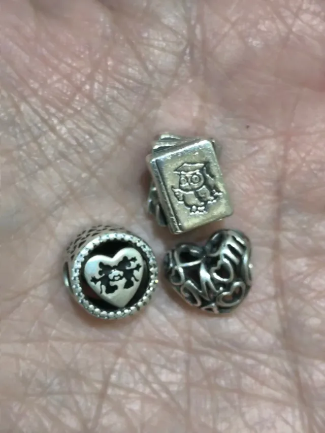 3 Charms Pandora Plata