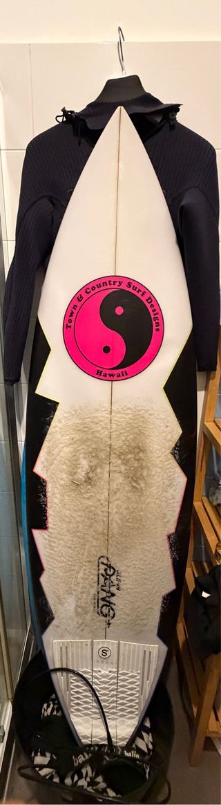 Tabla Surf Town & Country HRT 5,10 como nueva