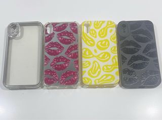Confezione da 4 custodie per iPhone XR con design diversi