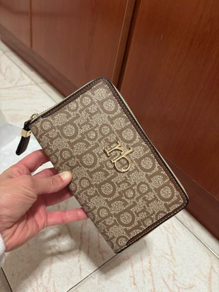 Portafoglio Donna Marrone con Logo Oro