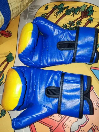 Guantes de boxeo infantiles azules