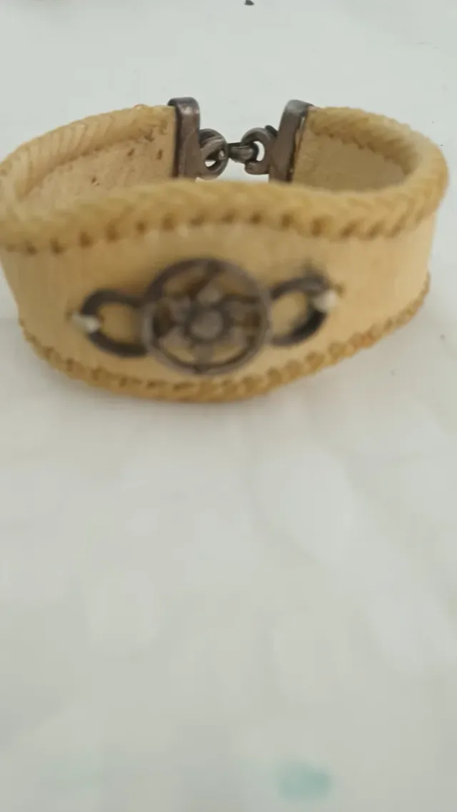 Pulsera Cuero Trenzado con Flor