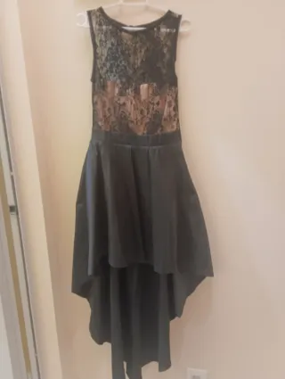 Vestido fiesta encaje y falda asimétrica