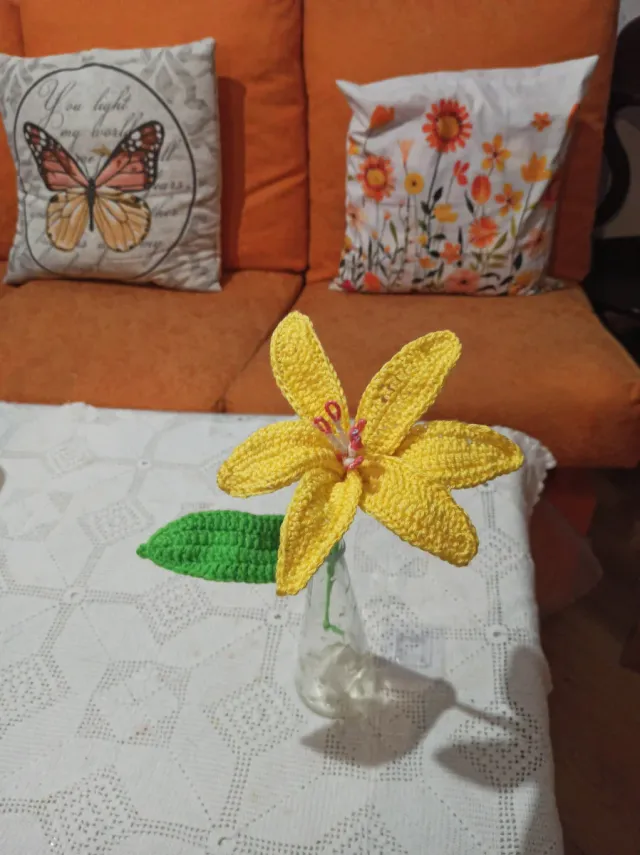 Flor tejida a crochet