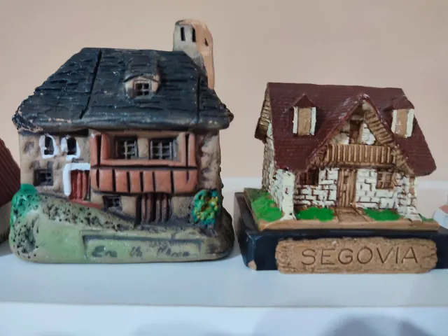 Lote de Casas Miniaturas Colecionáveis