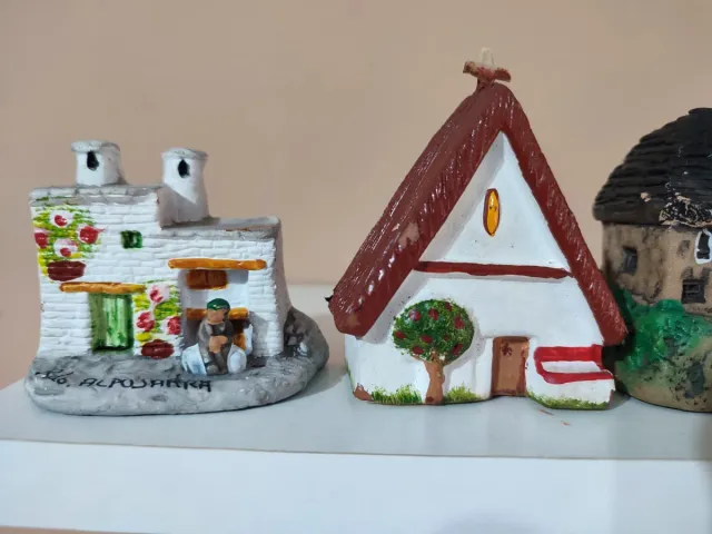 Lote de Casas Miniaturas Colecionáveis