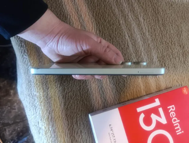 Xiaomi Redmi 13C verde turquesa  Perfecto