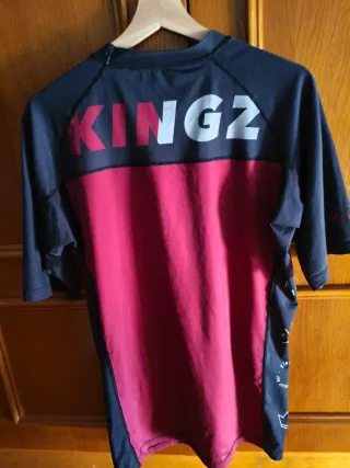 Rashguard lo kingz modelo Krown manga corta XL