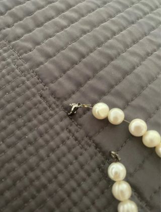Collar Perlas y Plata, es una pieza antigua