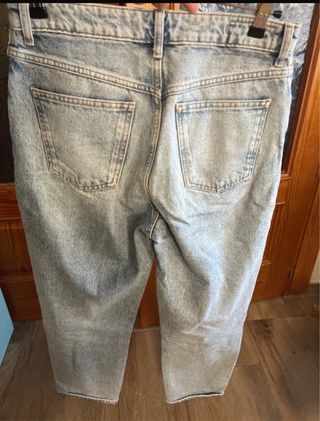 Pantalón vaquero Mango