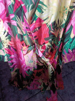 Vestido midi estampado floral verano