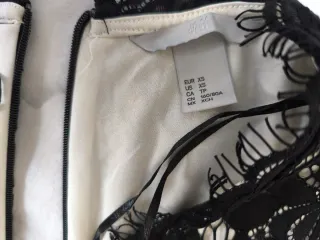 Vestido de encaje negro